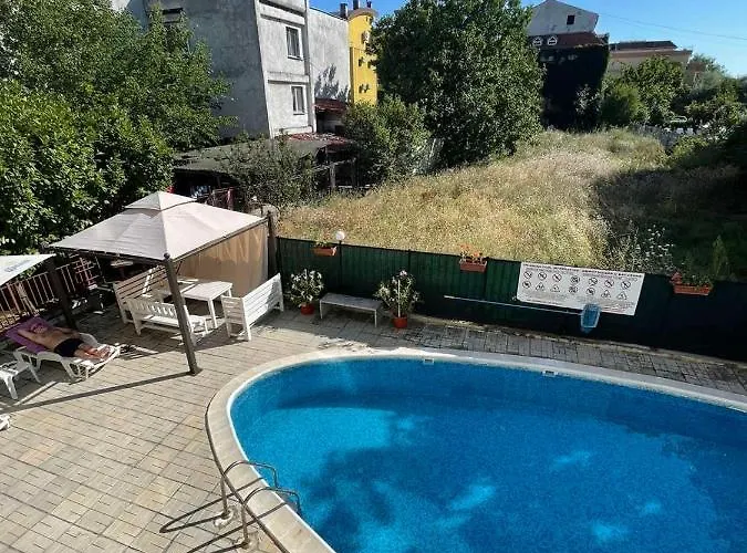 Apartment Flora Sp Rawda